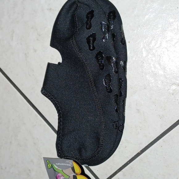 Nufoot Black Mary Janes Neoprene Travel Cruise - Picture 1 of 3
